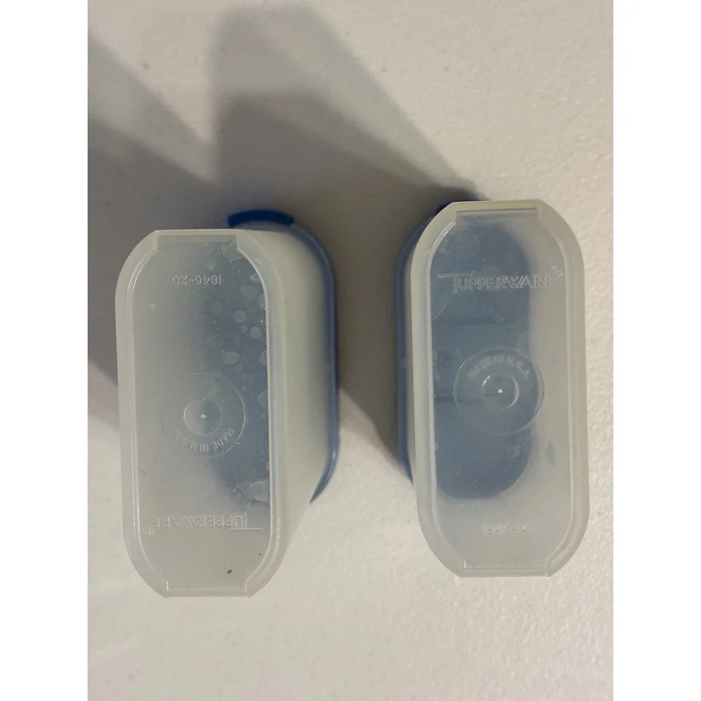 2 Tupperware Spice Shakers Blue Lid Frosted Clear Plastic Made in‎ USA Preowned